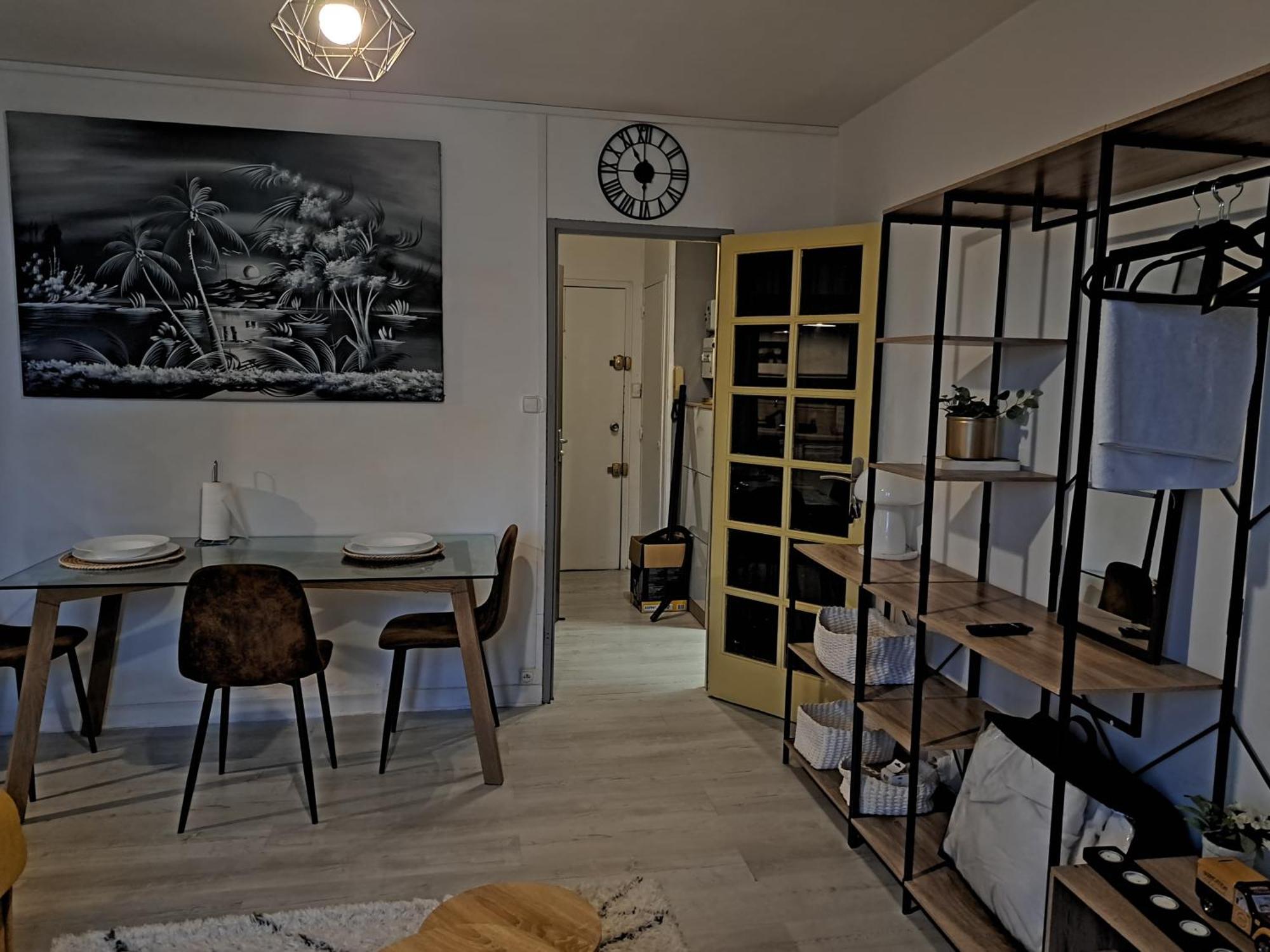 Agréable studio quartier nimes trait d'union - valdegour Exterior foto