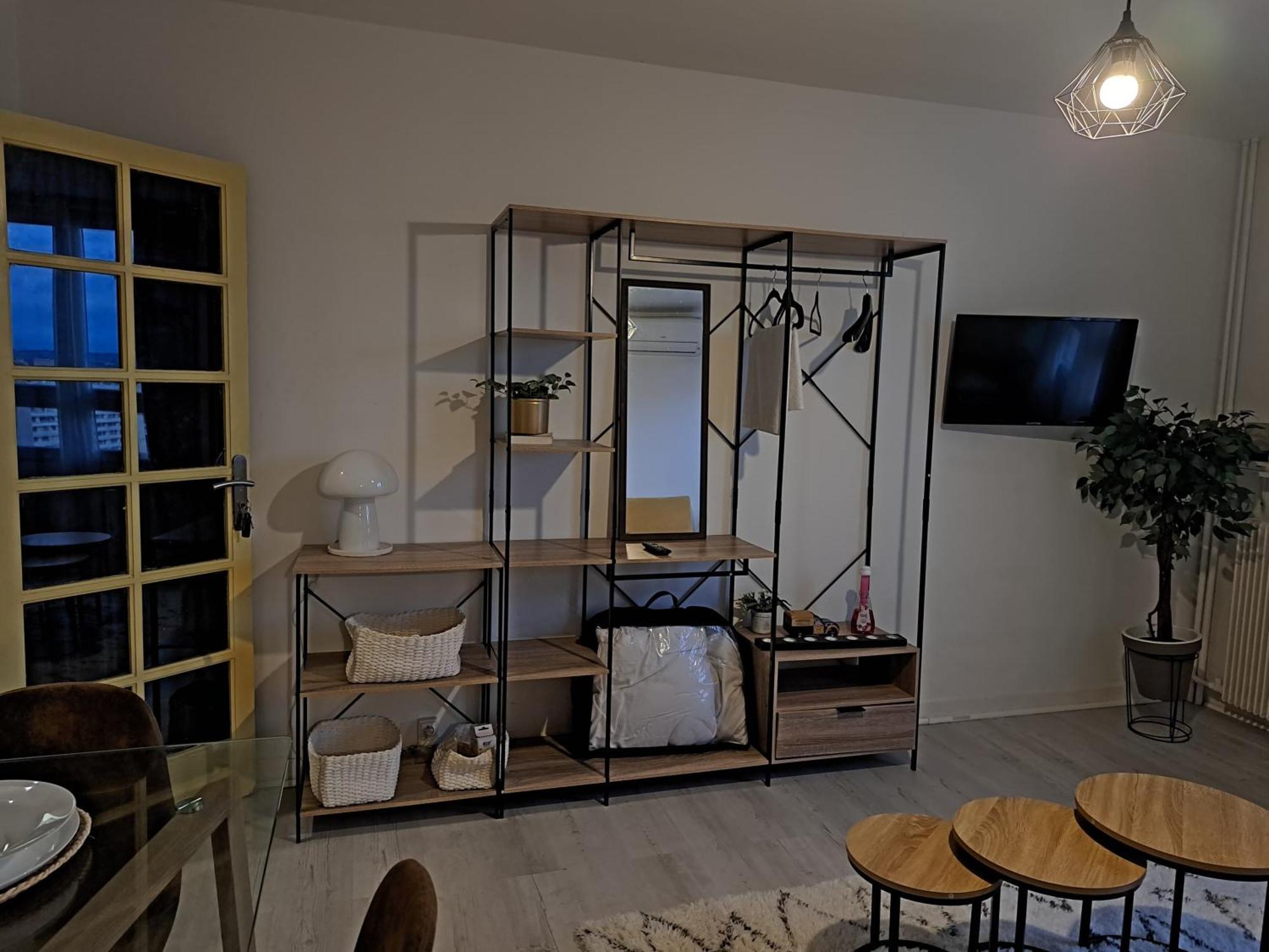 Agréable studio quartier nimes trait d'union - valdegour Exterior foto
