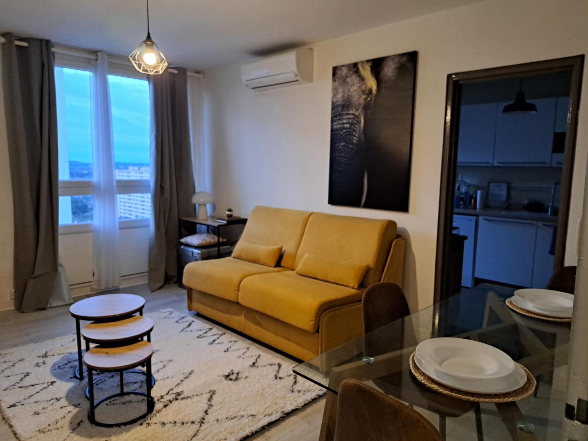 Agréable studio quartier nimes trait d'union - valdegour Exterior foto