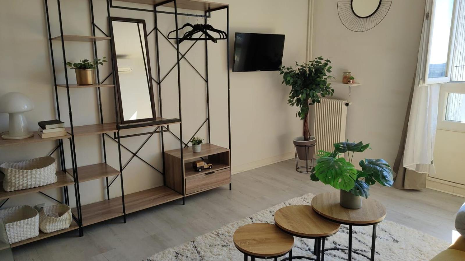 Agréable studio quartier nimes trait d'union - valdegour Exterior foto